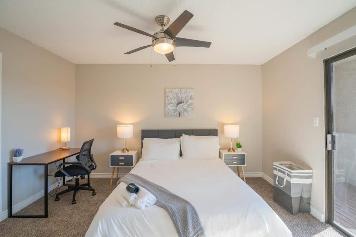 Modern 2Bd - Parking, Gym, Pool - Sleeps 8 - 5 Min Casino Apartamento Scottsdale Exterior foto