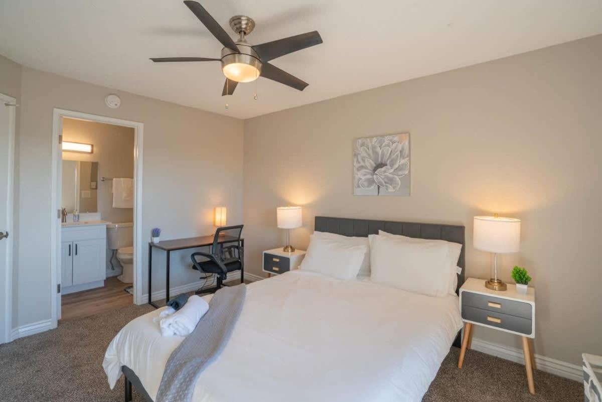 Modern 2Bd - Parking, Gym, Pool - Sleeps 8 - 5 Min Casino Apartamento Scottsdale Exterior foto