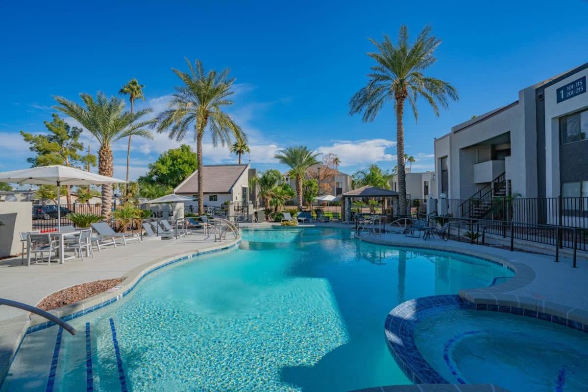 Modern 2Bd - Parking, Gym, Pool - Sleeps 8 - 5 Min Casino Apartamento Scottsdale Exterior foto