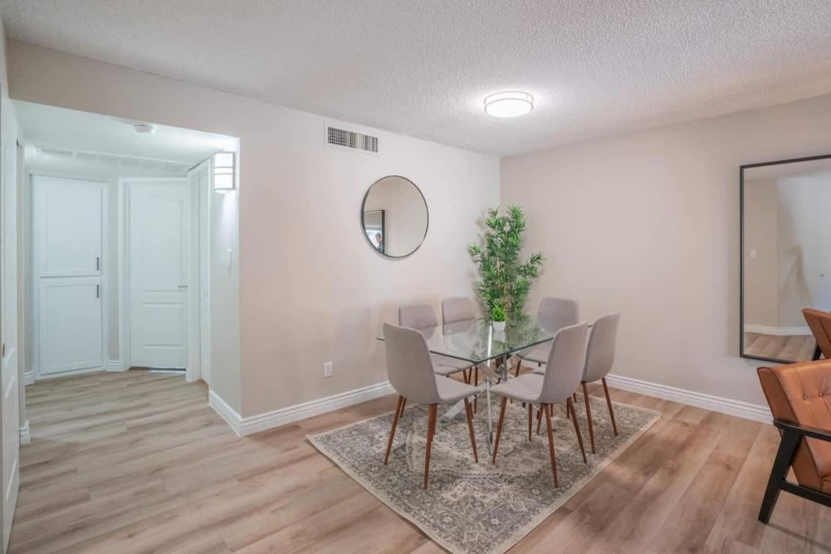 Modern 2Bd - Parking, Gym, Pool - Sleeps 8 - 5 Min Casino Apartamento Scottsdale Exterior foto